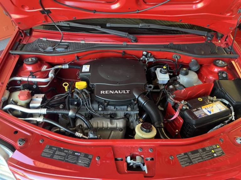 RENAULT - LOGAN - 2010/2010 - Vermelha - R$ 28.900,00